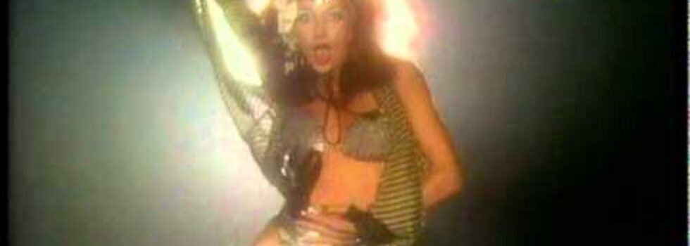Kate Bush – Babooshka