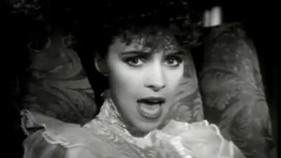 Sheena Easton – Telefone (Long Distance Love Affair)