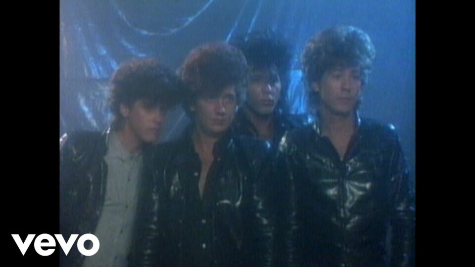 The Romantics – Talking in Your Sleep