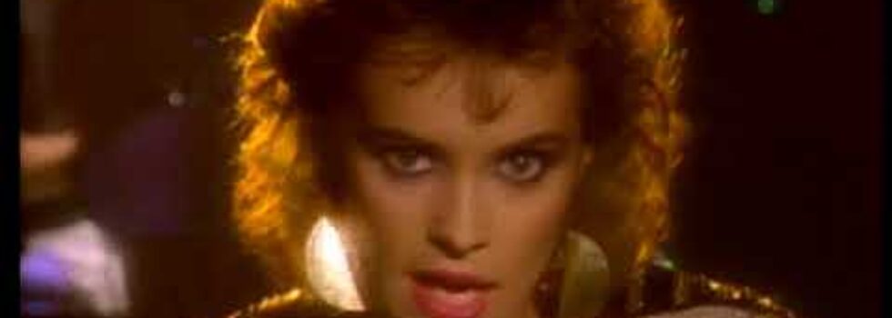 Sheena Easton – Strut