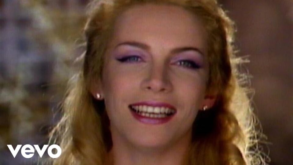 Eurythmics – There Must BeAnAngel (Playing With My Heart) (Remastered)