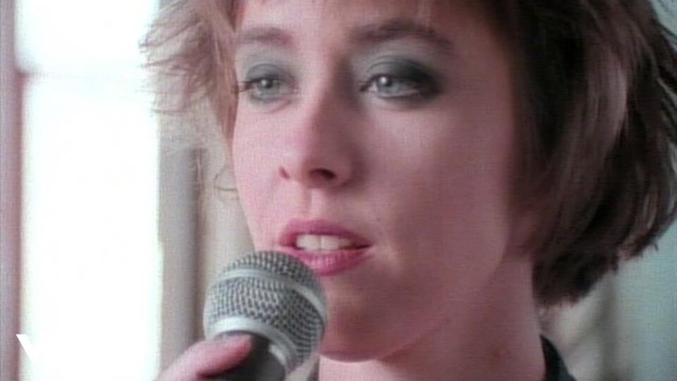 Suzanne Vega – Left Of Center