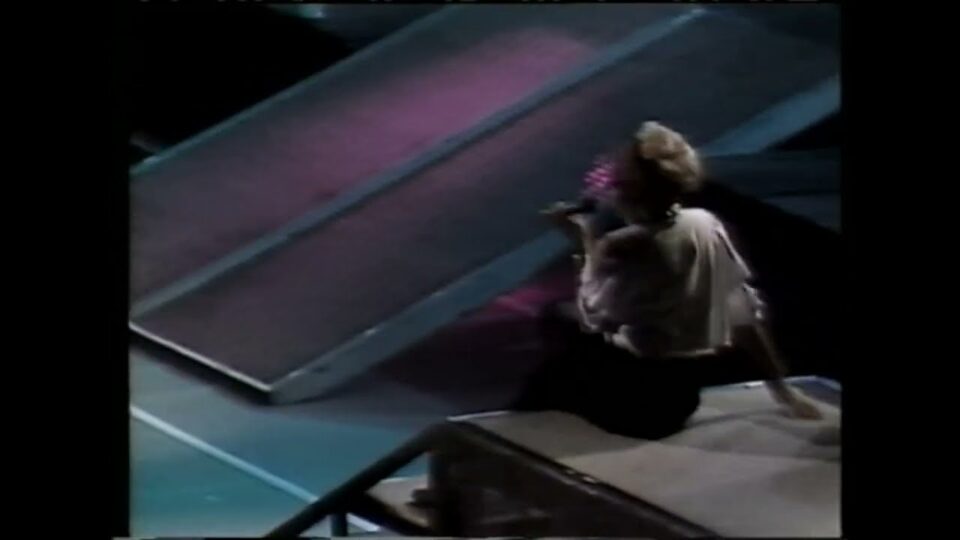 Salt-N-Pepa – My Mic Sounds Nice