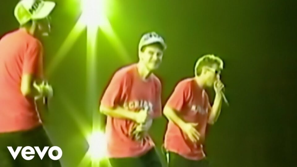 Beastie Boys – Brass Monkey (Live At Madison Square Garden)