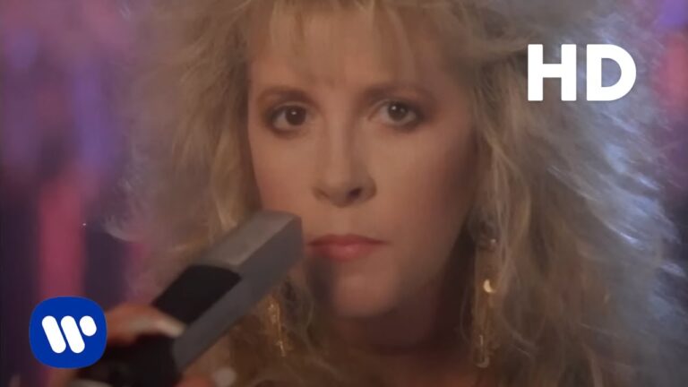 Fleetwood Mac – Seven Wonders music video