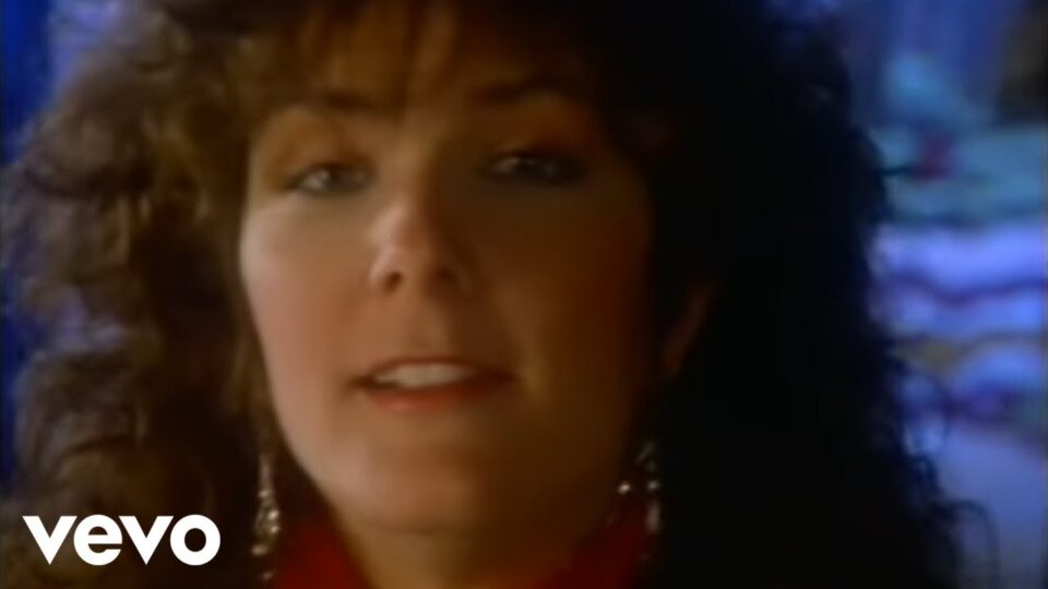 Kathy Mattea – Eighteen Wheels and a Dozen Roses
