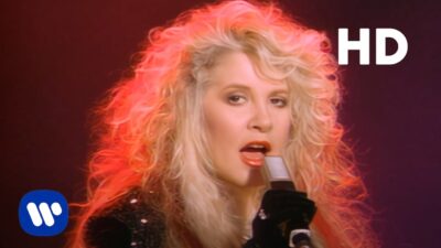 Stevie Nicks – Rooms on Fire