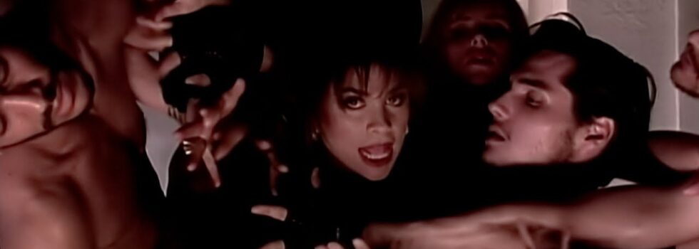 Paula Abdul – Cold Hearted