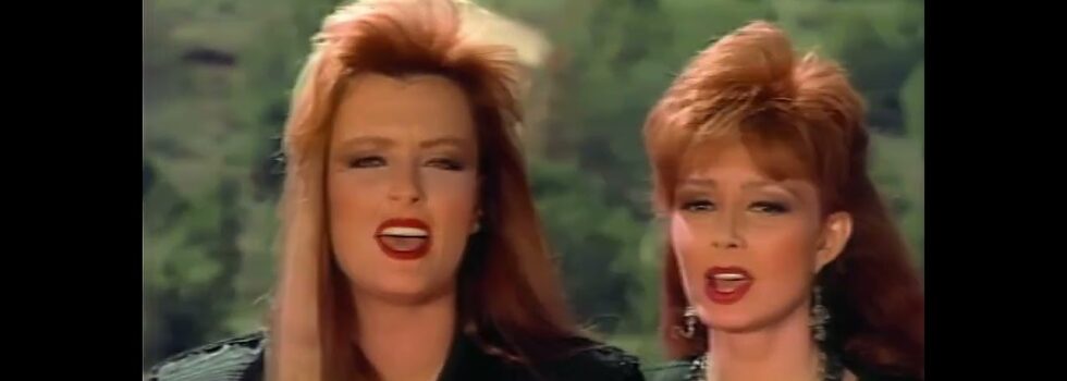 The Judds – Love Can Build a Bridge