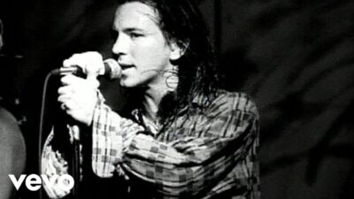 Pearl Jam – Alive