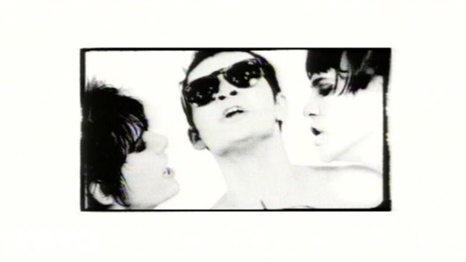 Manic Street Preachers – Love’s Sweet Exile