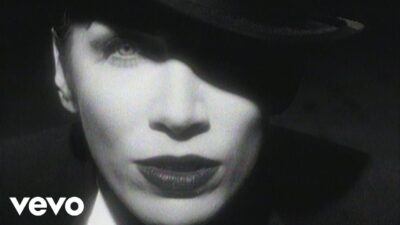 Annie Lennox – Legend In my Living Room