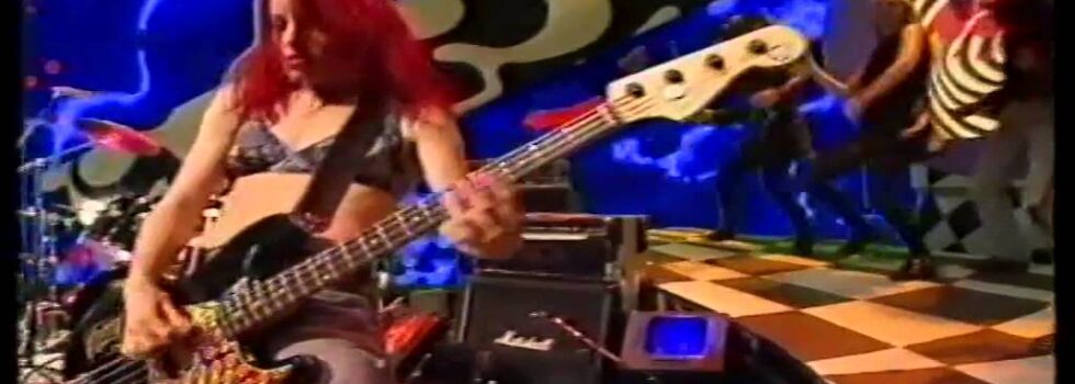 L7 – Pretend We’re Dead (Live)