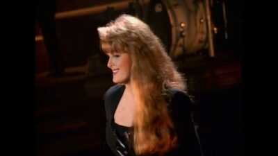 Wynonna Judd – No One Else on Earth
