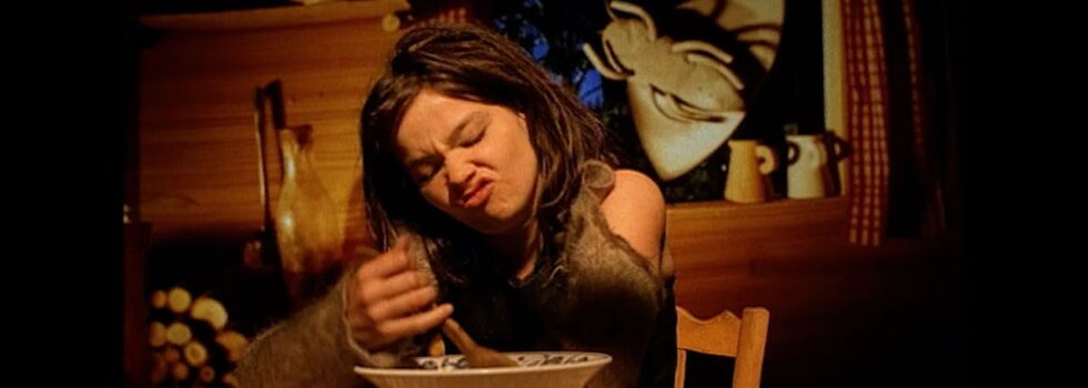 Björk – Human Behaviour