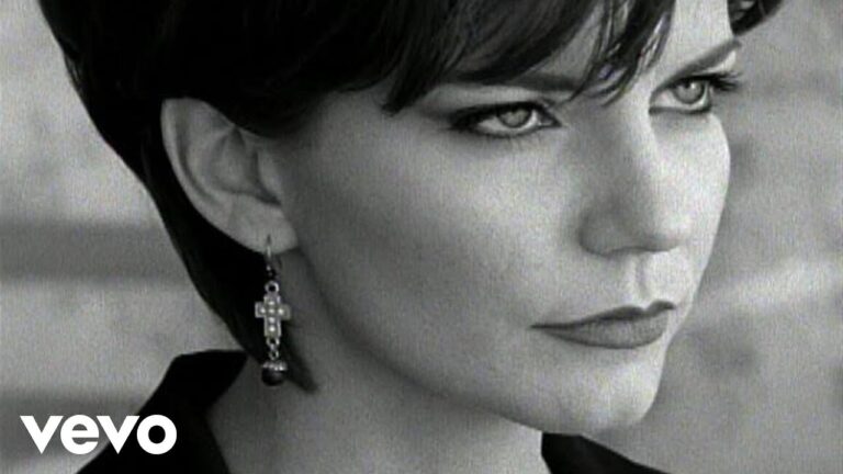 Martina McBride – Independence Day music video