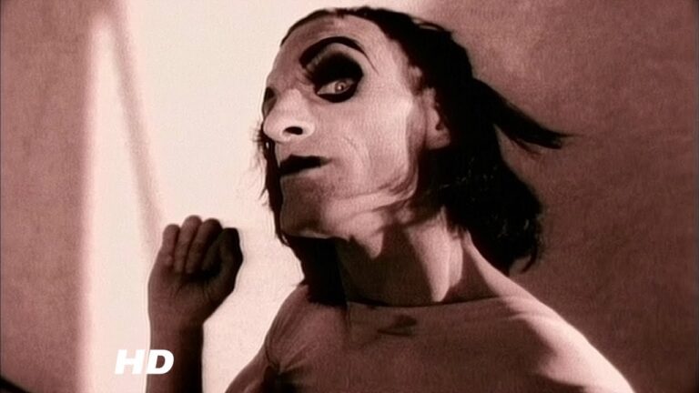 Suede – Heroine music video