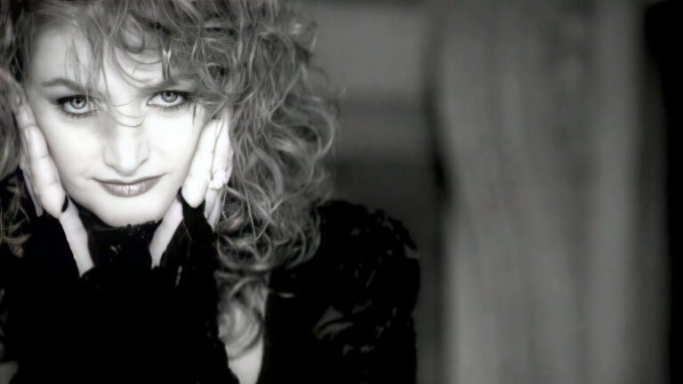 Bonnie Tyler – Making Love (Out of Nothing at All) music video