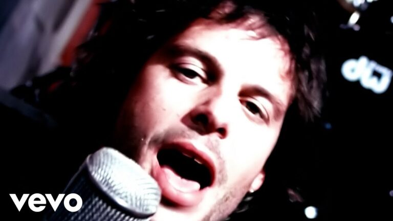 Gin Blossoms – Follow You Down music video