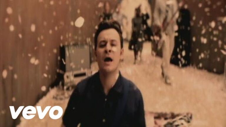 Manic Street Preachers – Everything Must Go music video