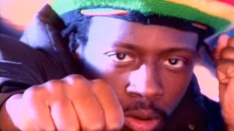 Fugees – Rumble In The Jungle (feat. A Tribe Called Quest & Busta Rhymes) music video