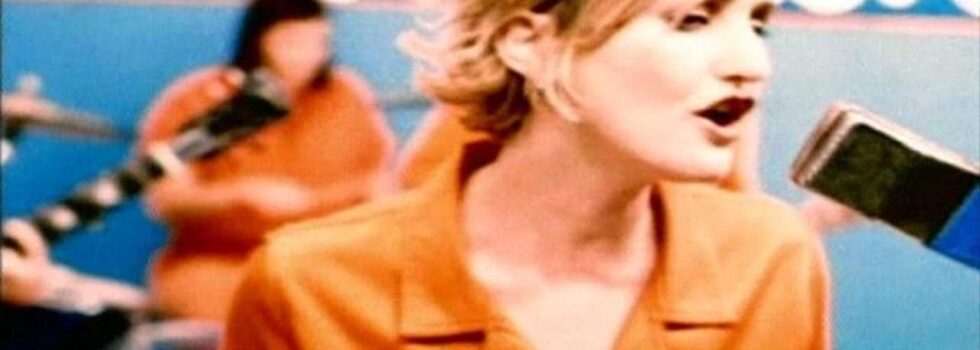 Luscious Jackson – Under Your Skin