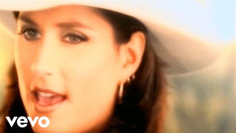 Terri Clark – Emotional Girl music video