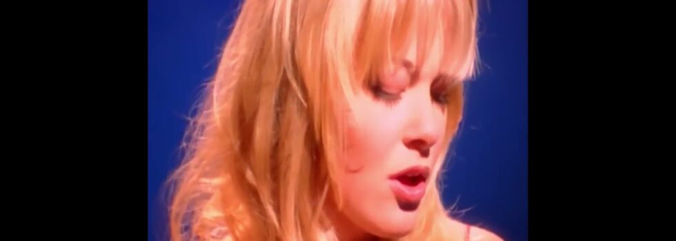 LEANN RIMES – YOU LIGHT UP MY LIFE