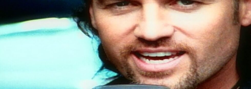 Billy Ray Cyrus – Under the Hood