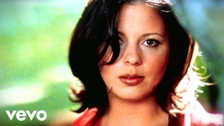 Sara Evans – No Place That Far music video