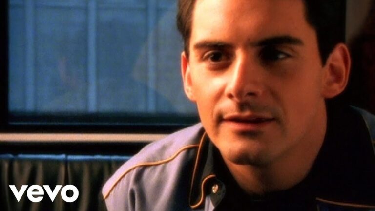 Brad Paisley – Wrapped Around music video