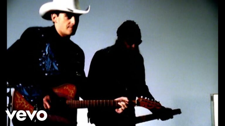 Brad Paisley – Sharp Dressed Man music video