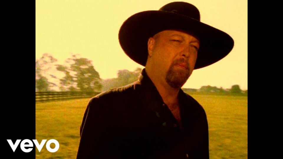 MONTGOMERY GENTRY – MY TOWN