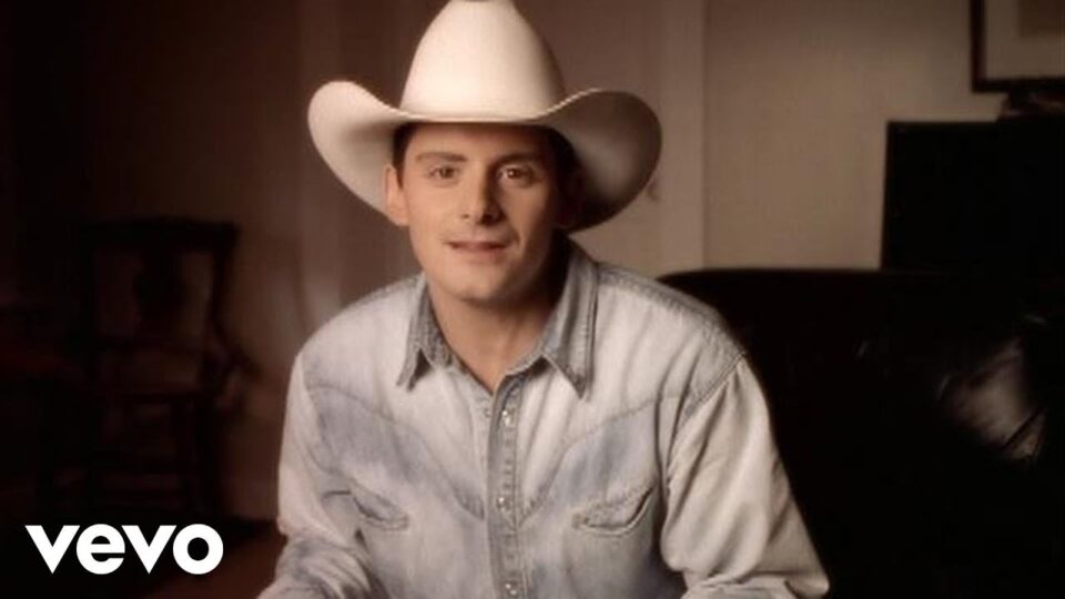 Brad Paisley – I Wish You’d Stay