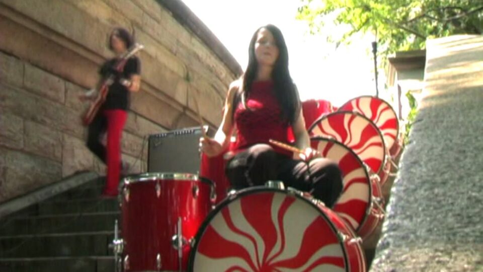 The White Stripes – The Hardest Button to Button
