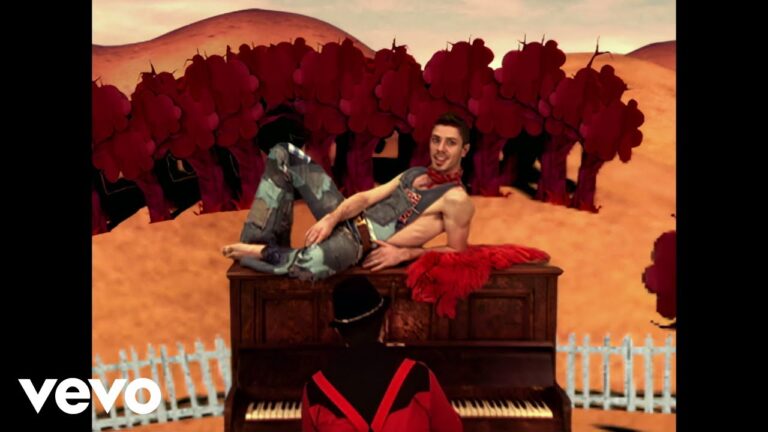 Scissor Sisters – Take Your Mama music video