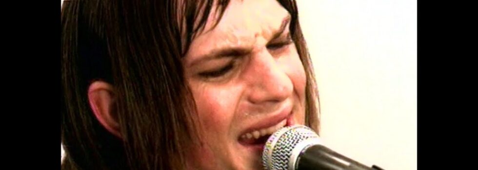 Kings of Leon – Four Kicks