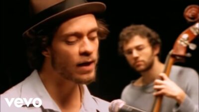 Amos Lee – Arms of a Woman
