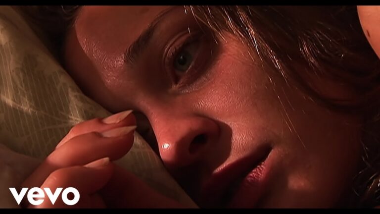 Fiona Apple – Not About Love music video