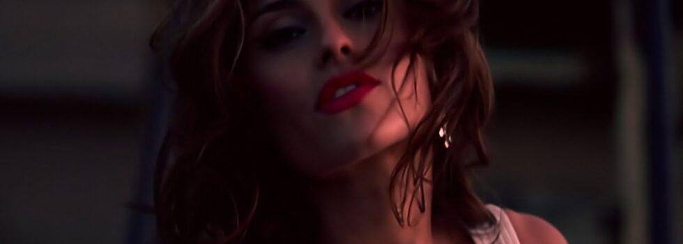 Nelly Furtado – Maneater