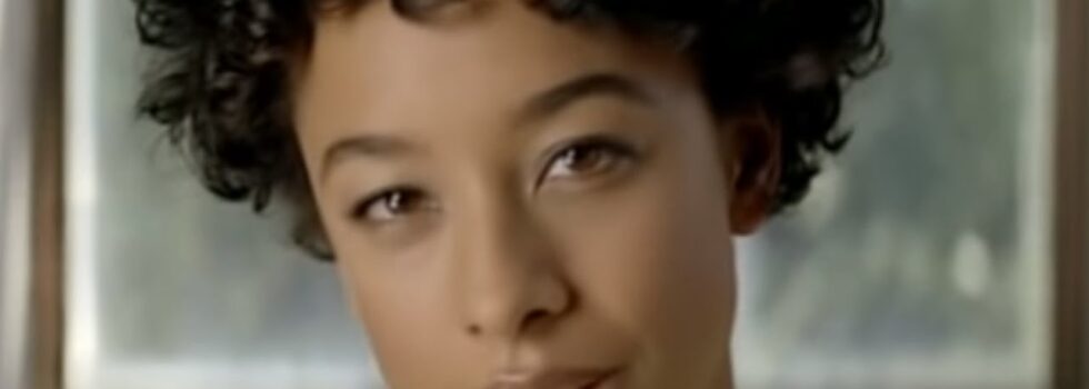 Corinne Bailey Rae – Like a Star (New Version)