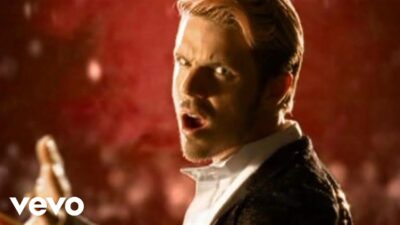 Scissor Sisters – Land Of A Thousand Words