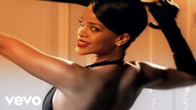 Rihanna – Umbrella