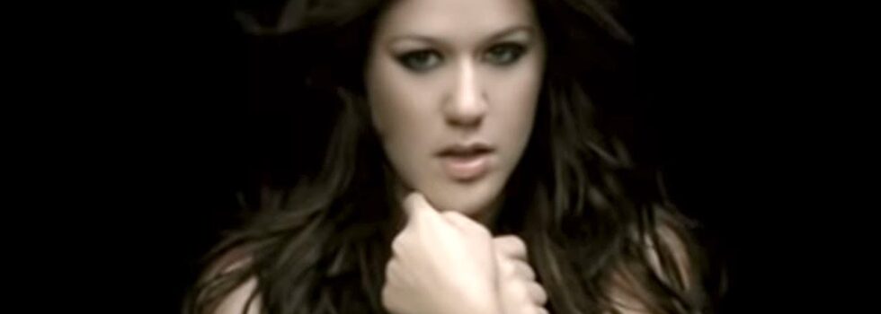 Kelly Clarkson – Never Again