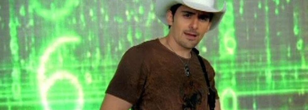 Brad Paisley – Online