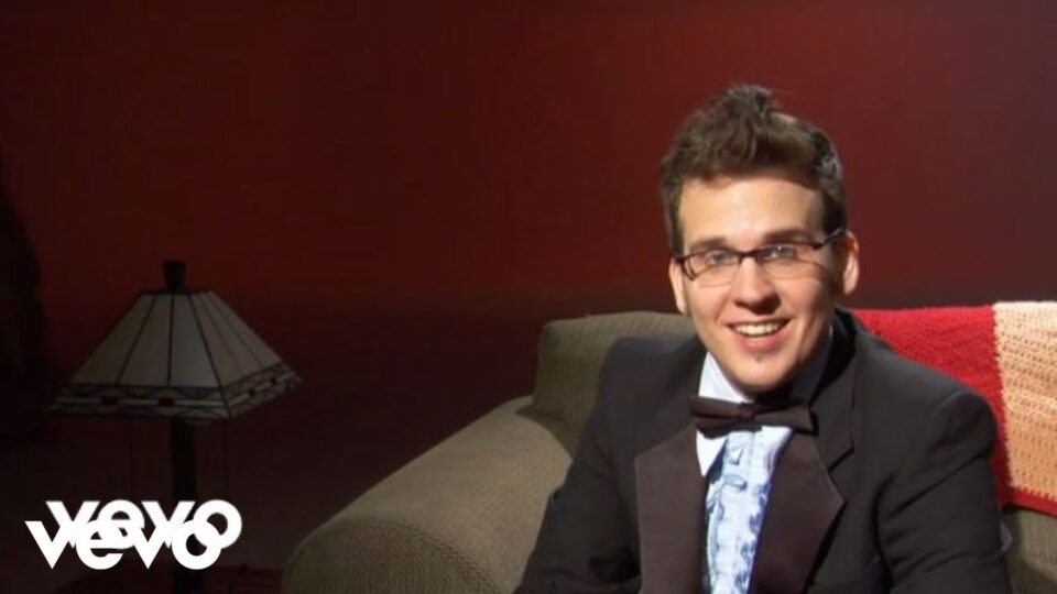 Ludo – Love Me Dead