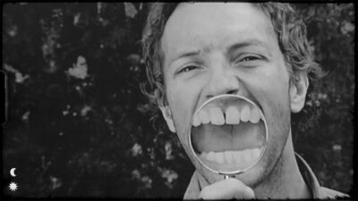 Coldplay – Violet Hill