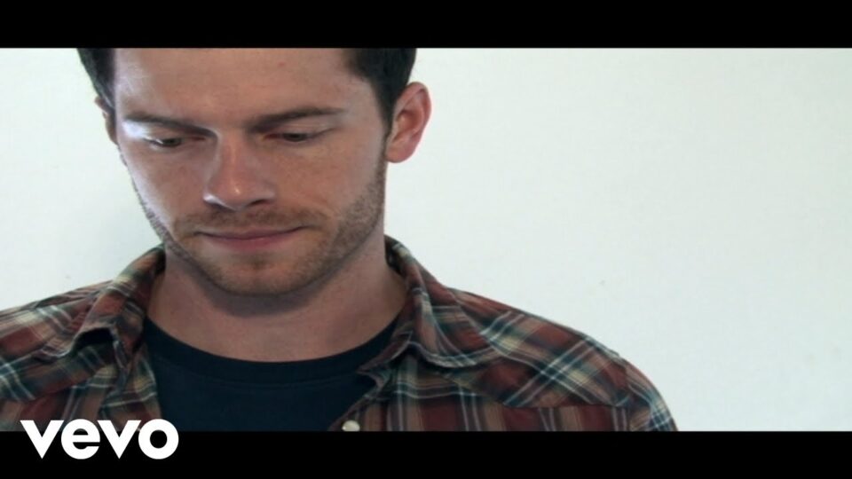 Jamey Johnson – Mowin’ Down the Roses