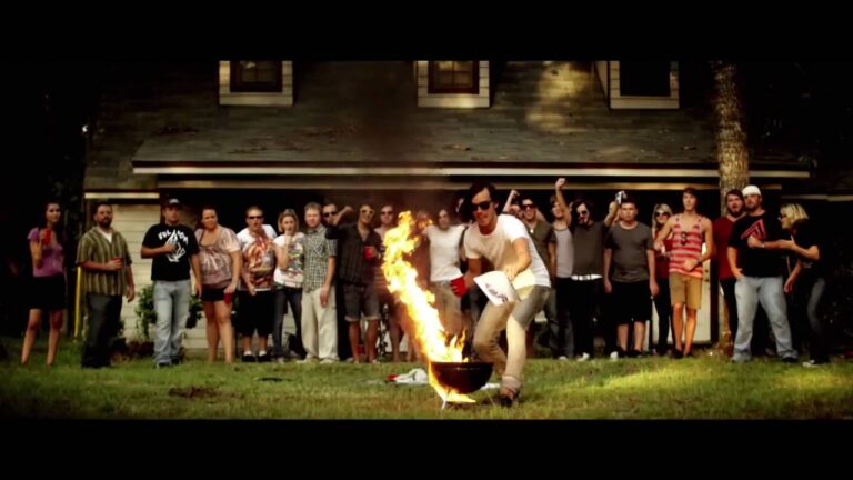 The Red Jumpsuit Apparatus – Pen & Paper music video
