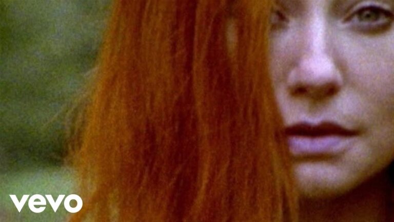 Tori Amos – Welcome to England music video
